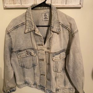 URBAN OUTFITTERS JEAN JACKET